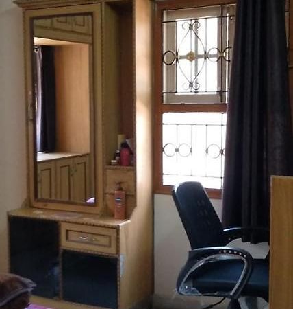 Appartement Srinivas Nilayam à Haïdarabad Extérieur photo